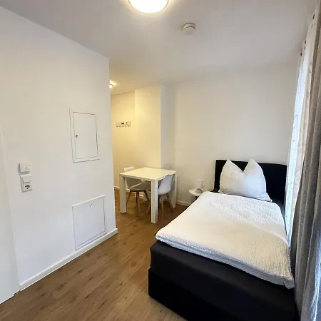 Zentrales & Kompaktes Mit Balkon Апартаменты