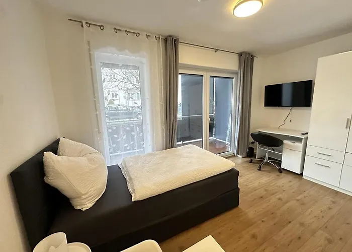 Business Mit Balkon, 1 Person, Zentrumsnah Apartman
